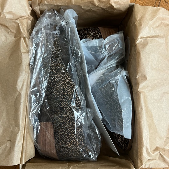 Madewell Asymmetrical Shoes in Spotty Calf-hair - Picture 3 of 6